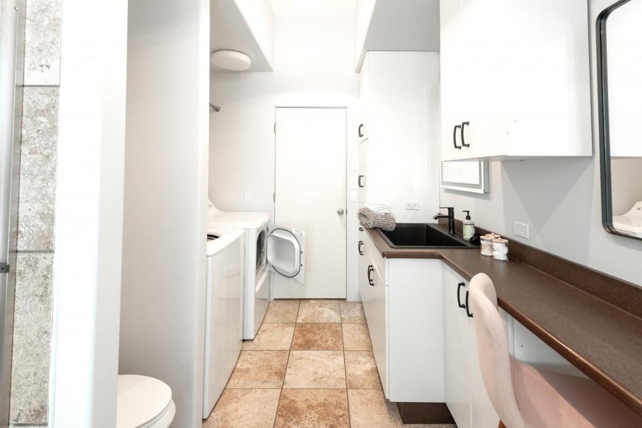 115 N Main Huge 2 Bedroom Unit On Main Street Saint Charles Екстер'єр фото